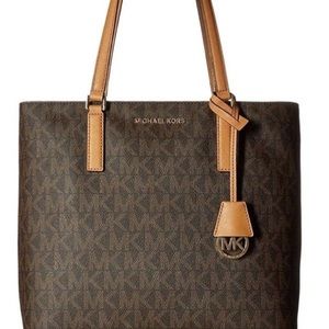 Brand new Michael Kors signature Morgan tote.